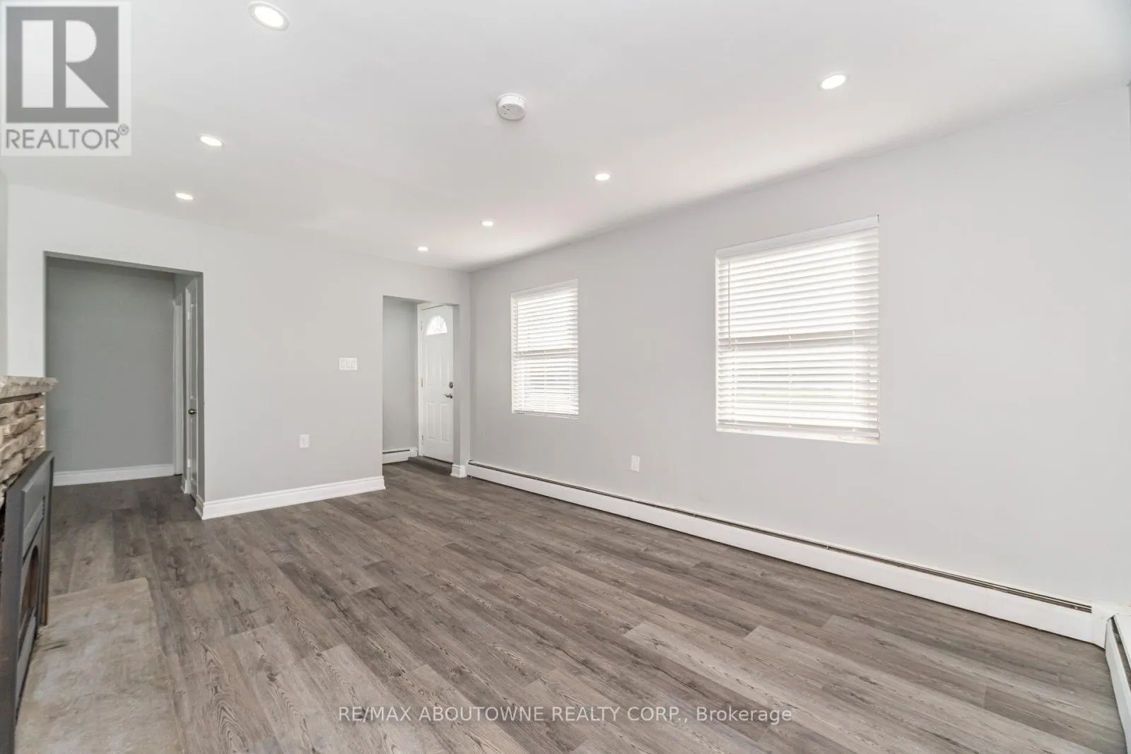 2077 LEIGHLAND ROAD
