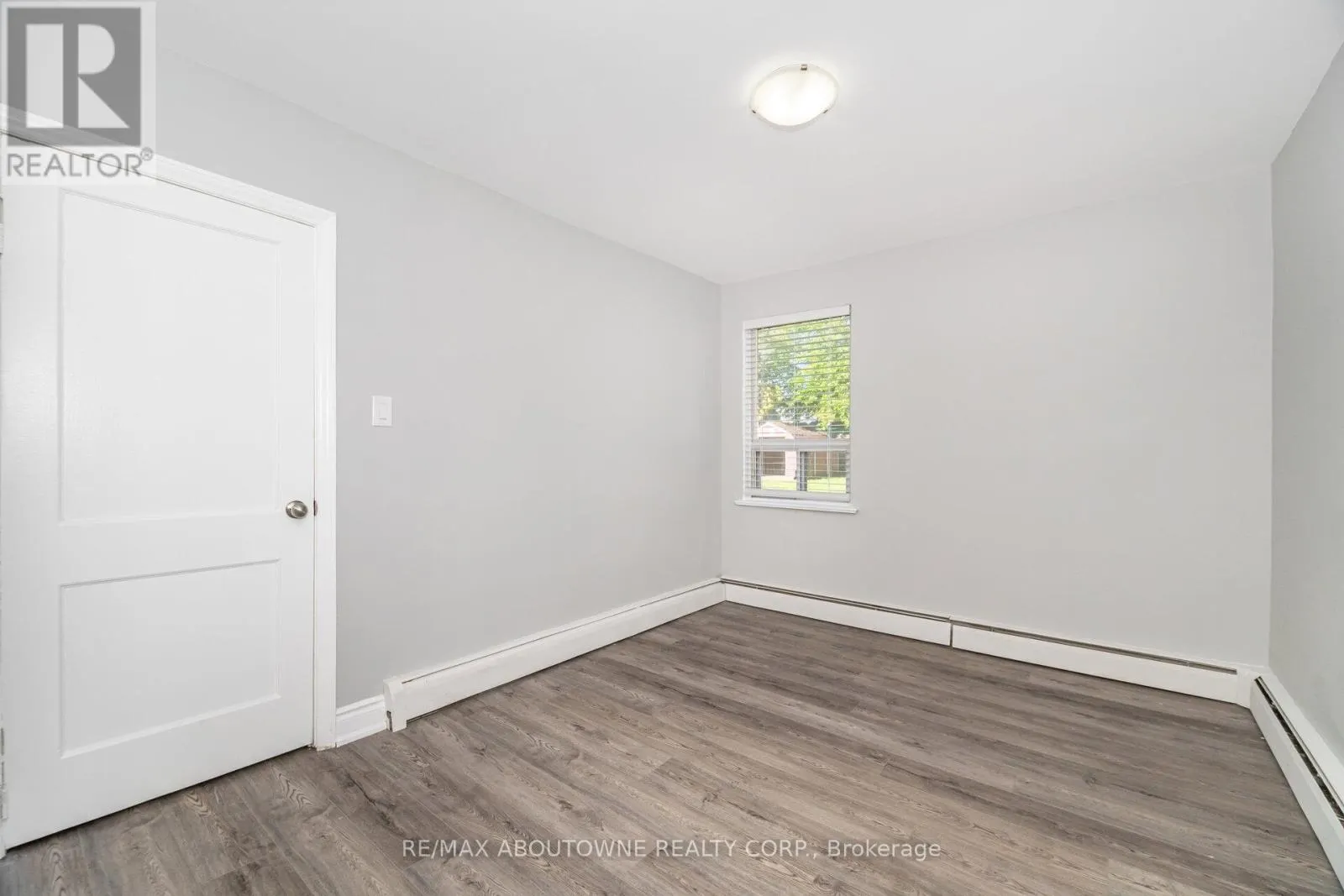 2077 LEIGHLAND ROAD