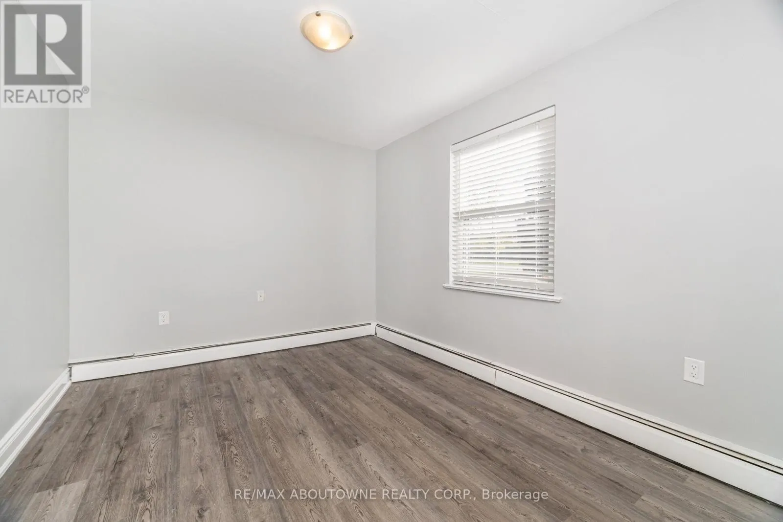 2077 LEIGHLAND ROAD