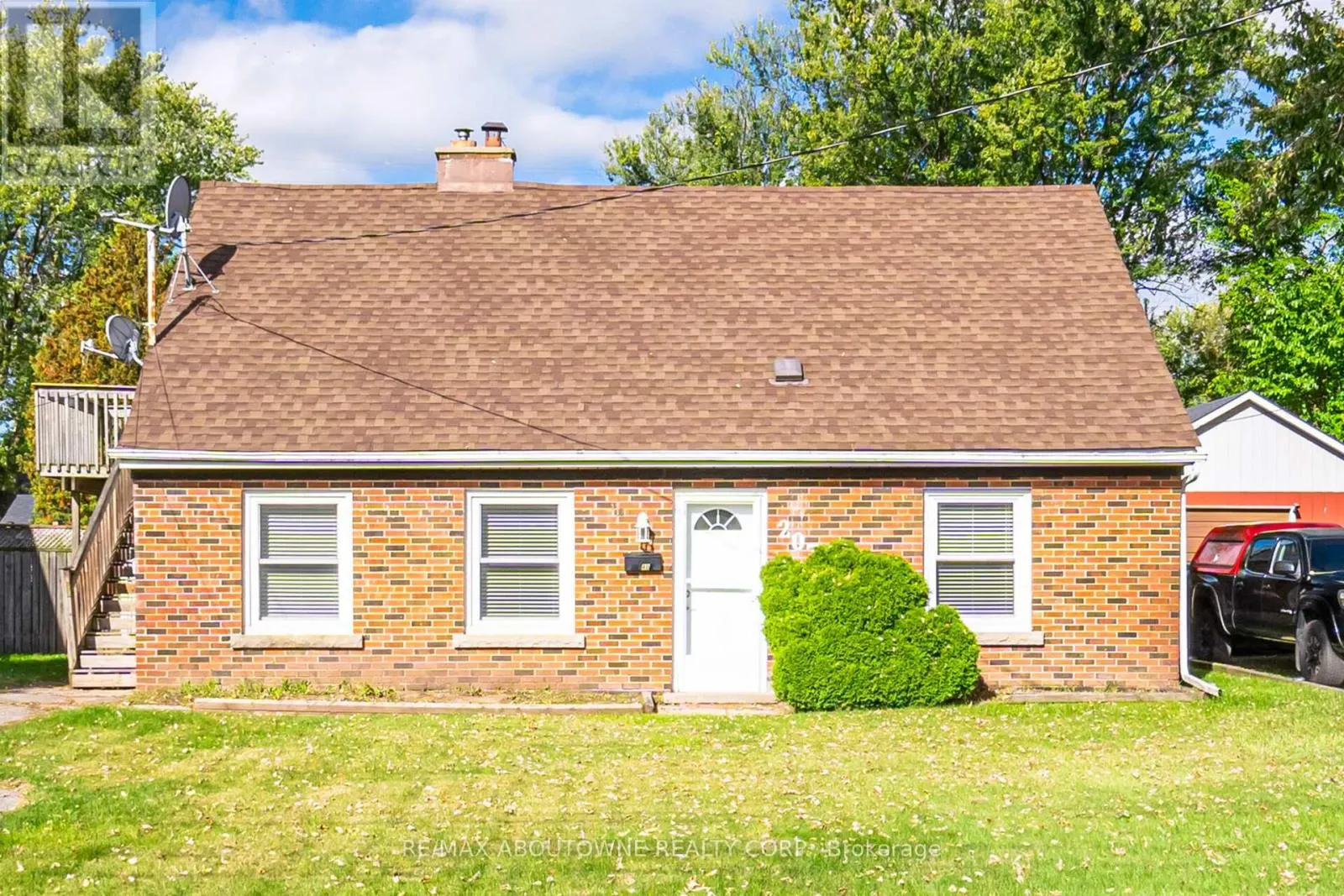 2077 LEIGHLAND ROAD