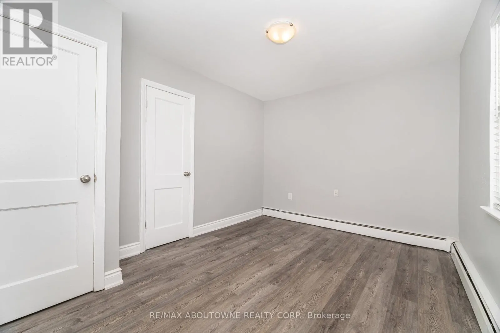 2077 LEIGHLAND ROAD