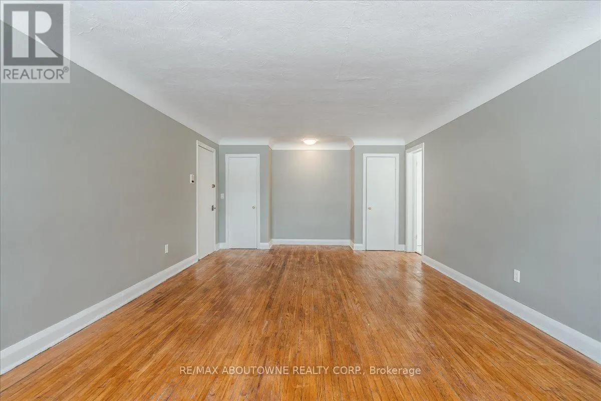 2 - 145 NORTH SERVICE ROAD E