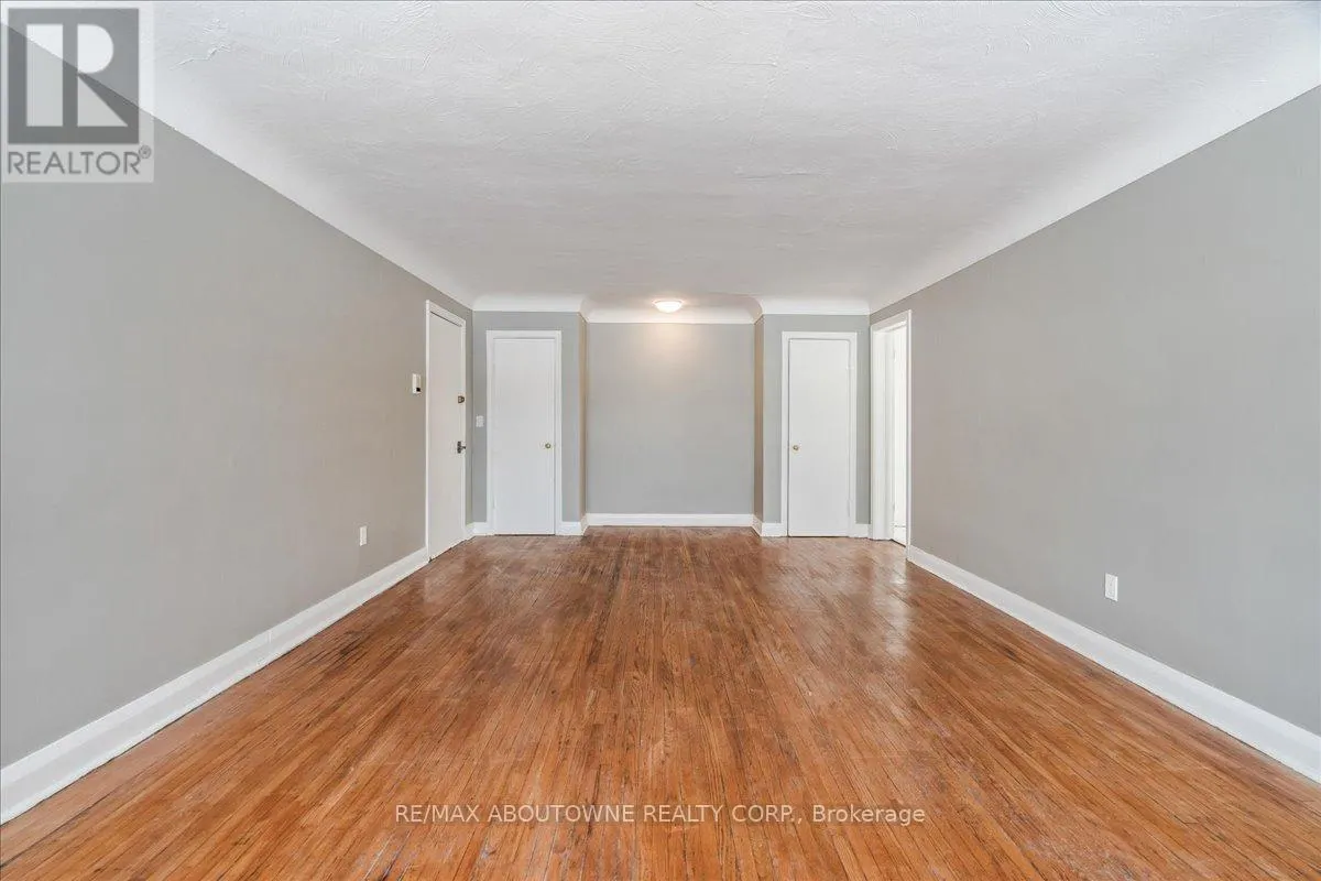 2 - 145 NORTH SERVICE ROAD E