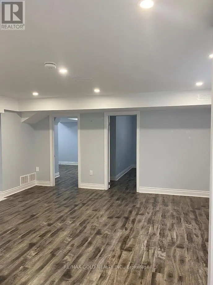 3 STEDFORD CRESCENT