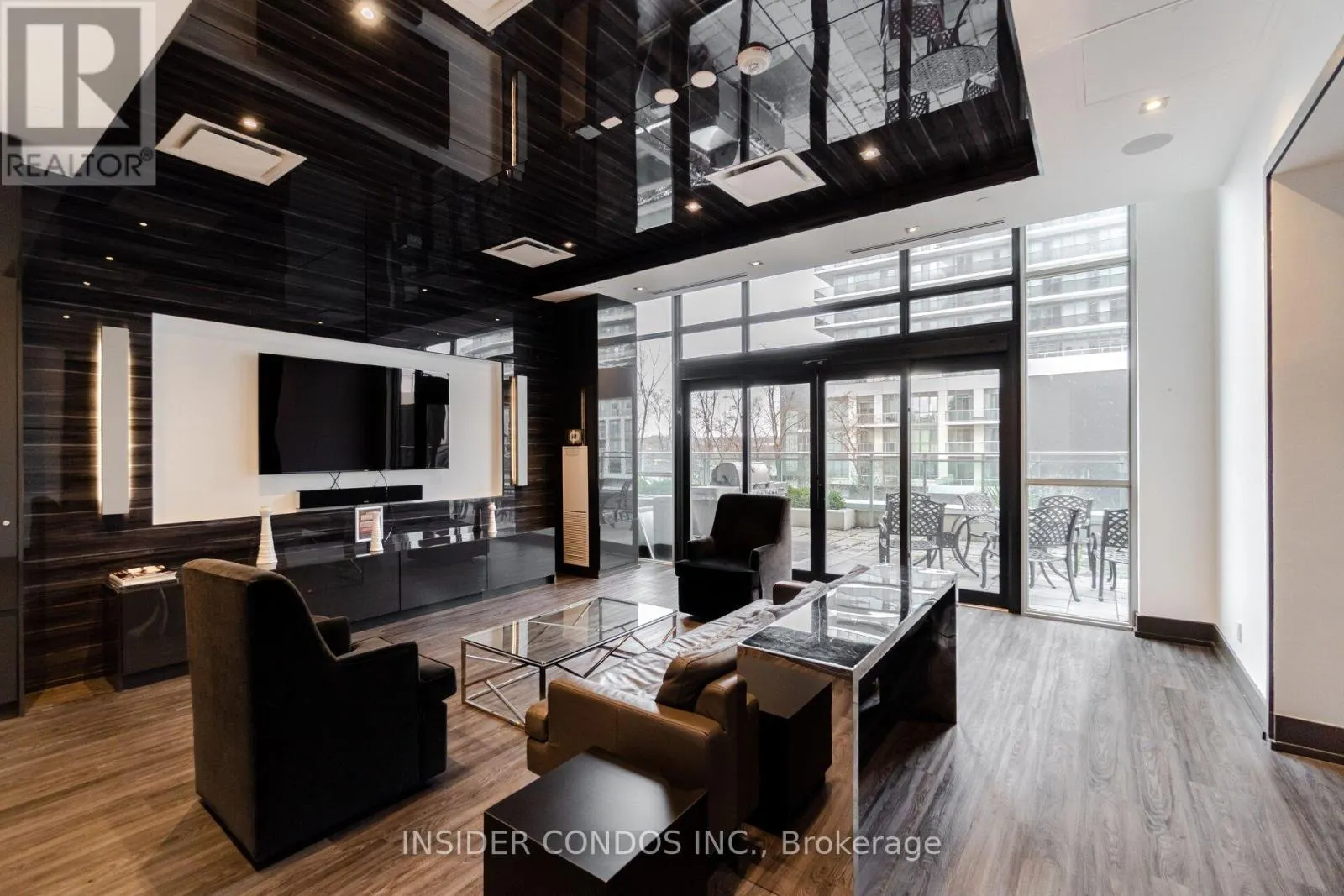 1307 - 33 SHORE BREEZE DRIVE