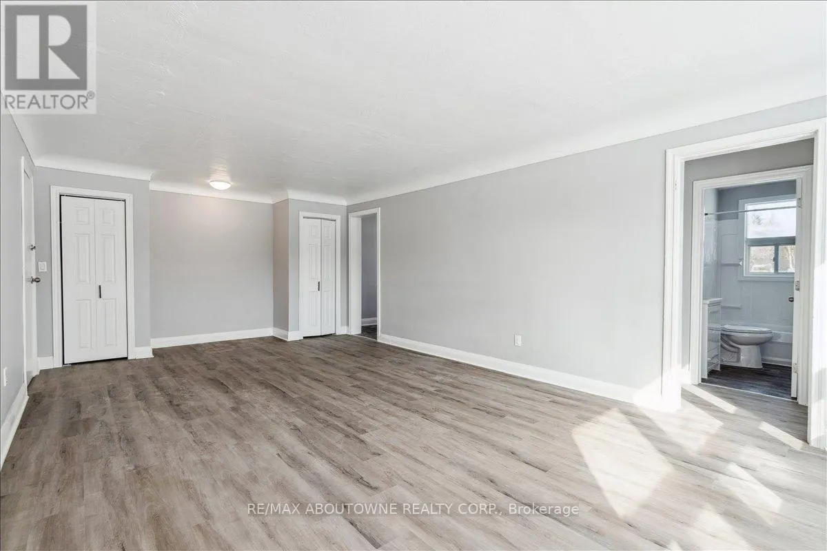 1 - 145 NORTH SERVICE ROAD E