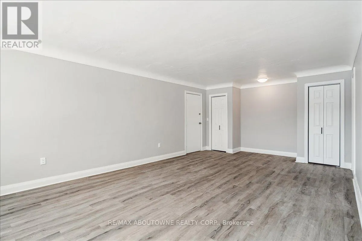 1 - 145 NORTH SERVICE ROAD E