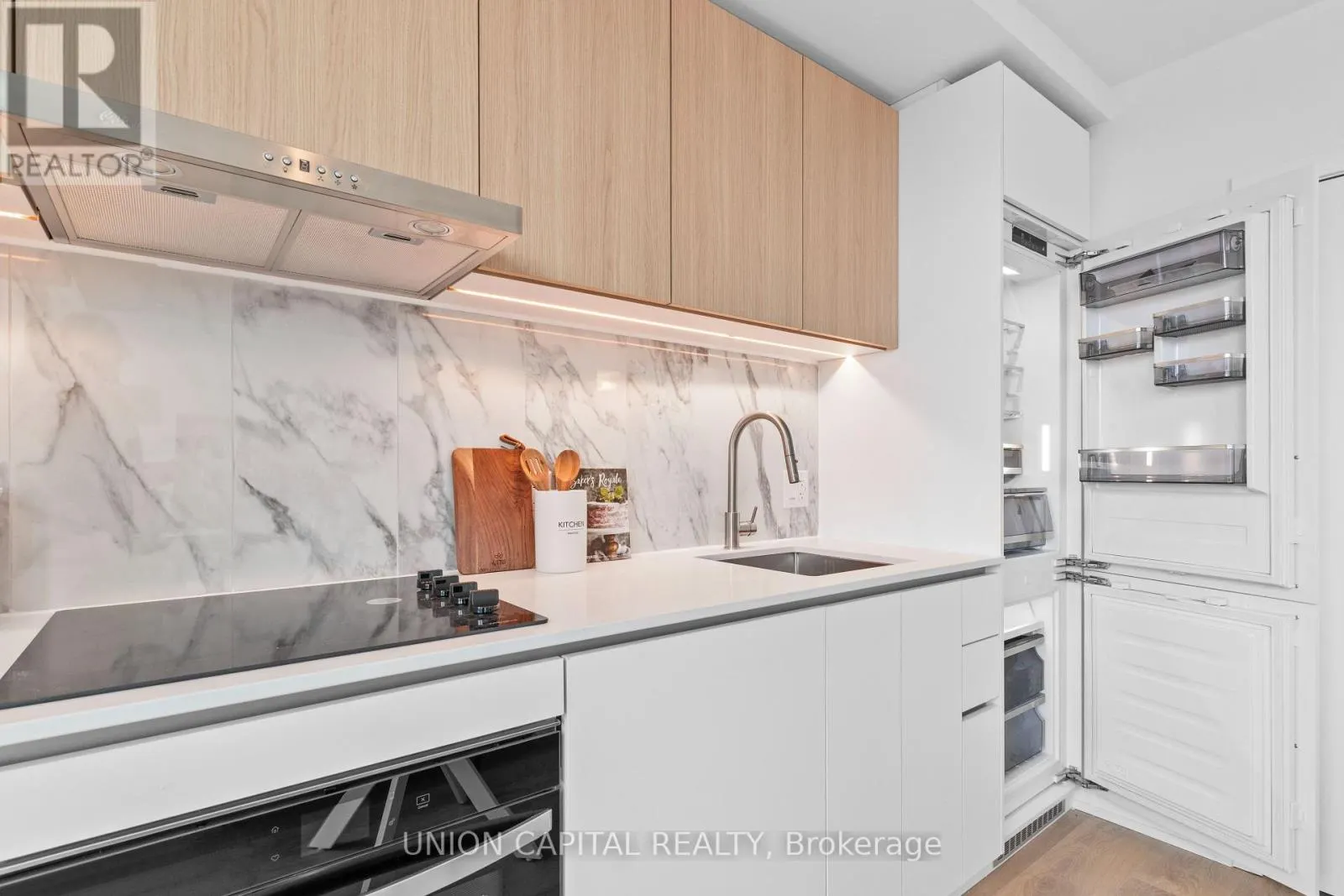 PH06 - 1100 SHEPPARD AVENUE W
