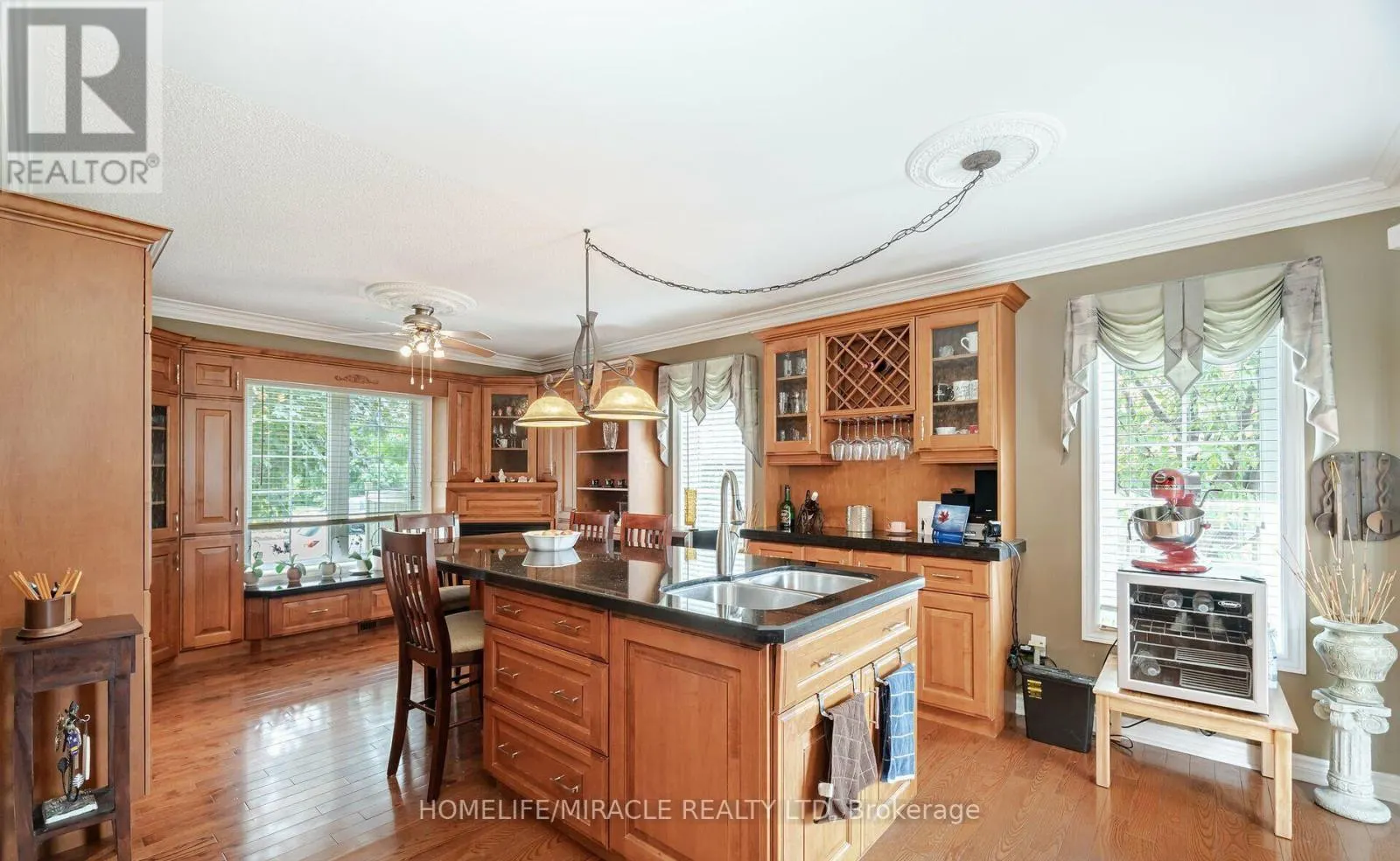 129 VAN SCOTT DRIVE