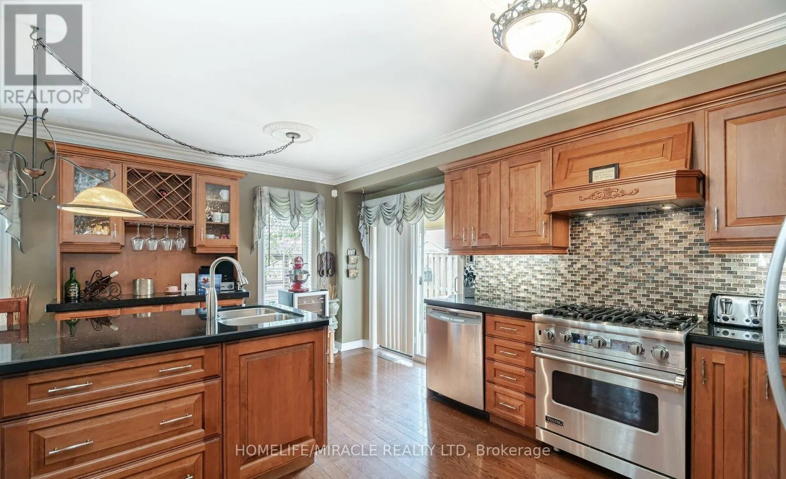 129 VAN SCOTT DRIVE