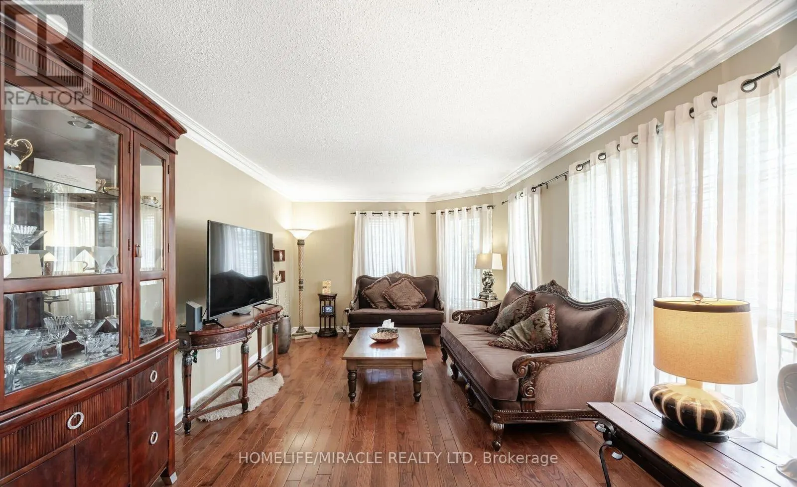 129 VAN SCOTT DRIVE
