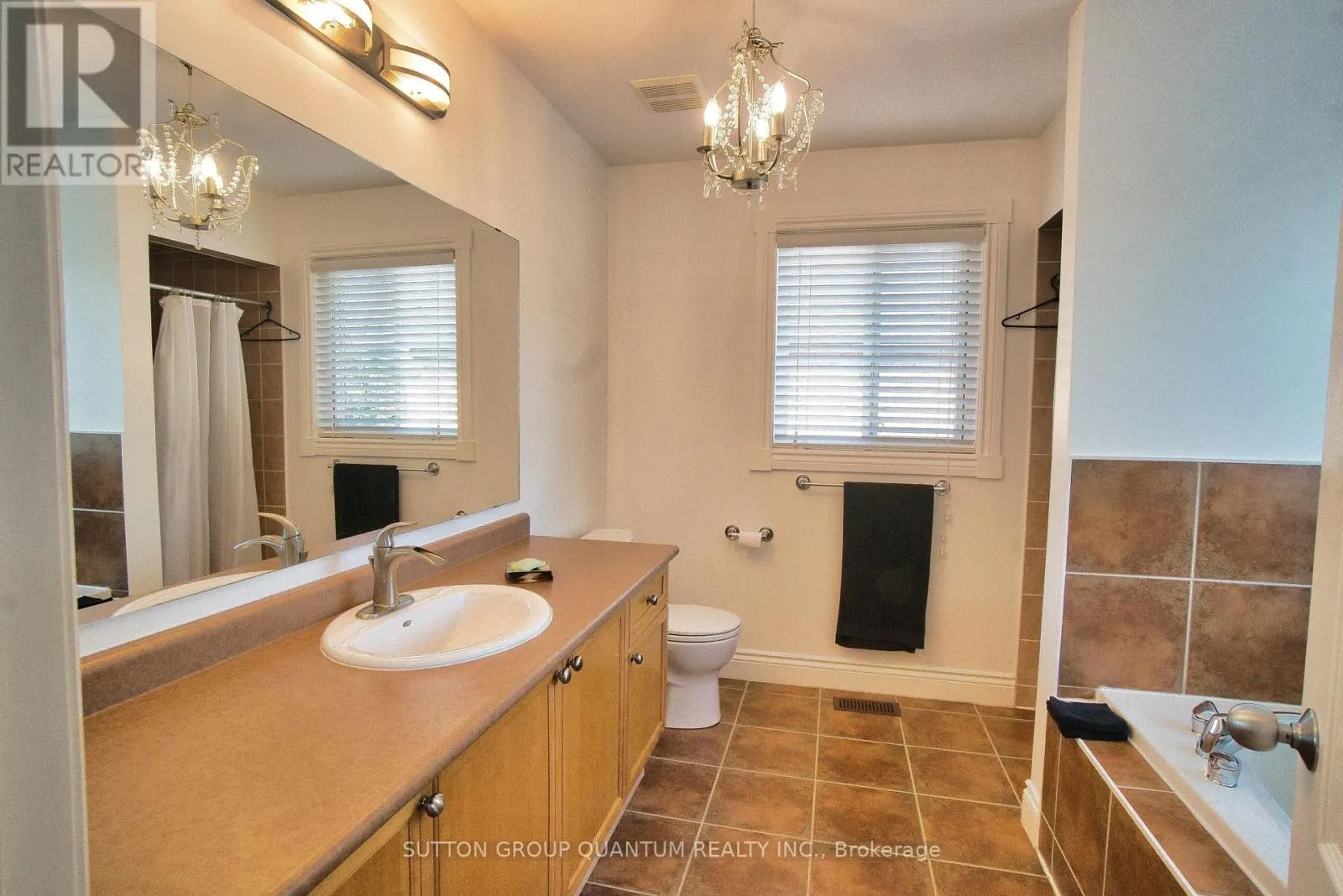 491 PETTIT TRAIL