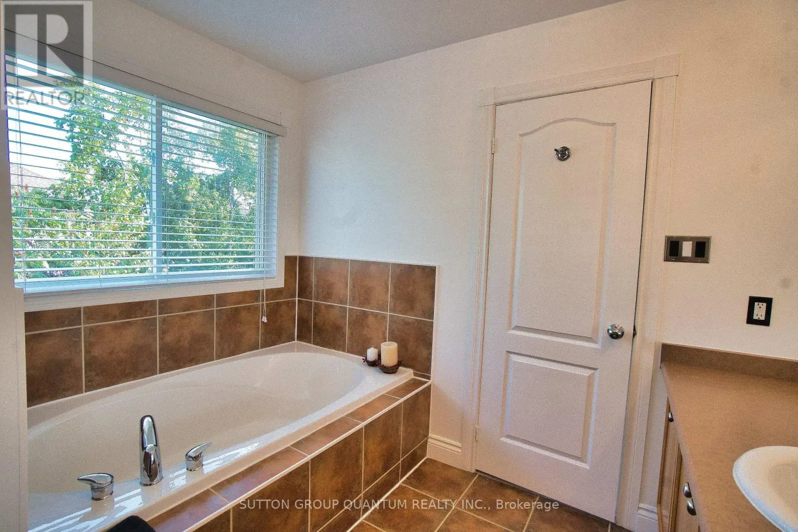 491 PETTIT TRAIL
