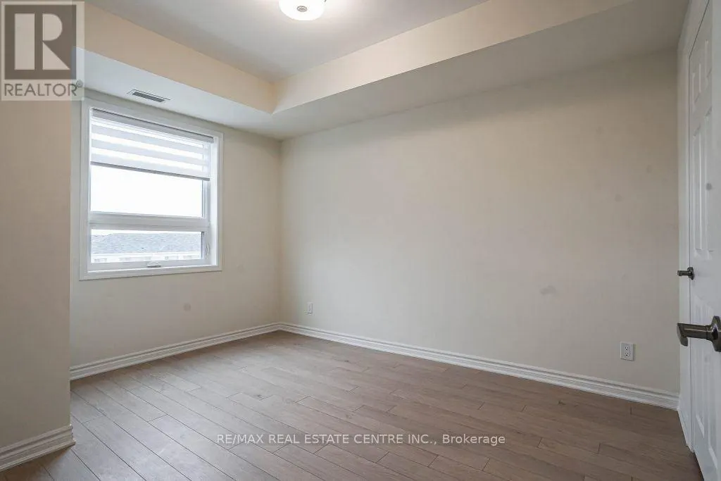 402 - 200 LAGERFELD DRIVE