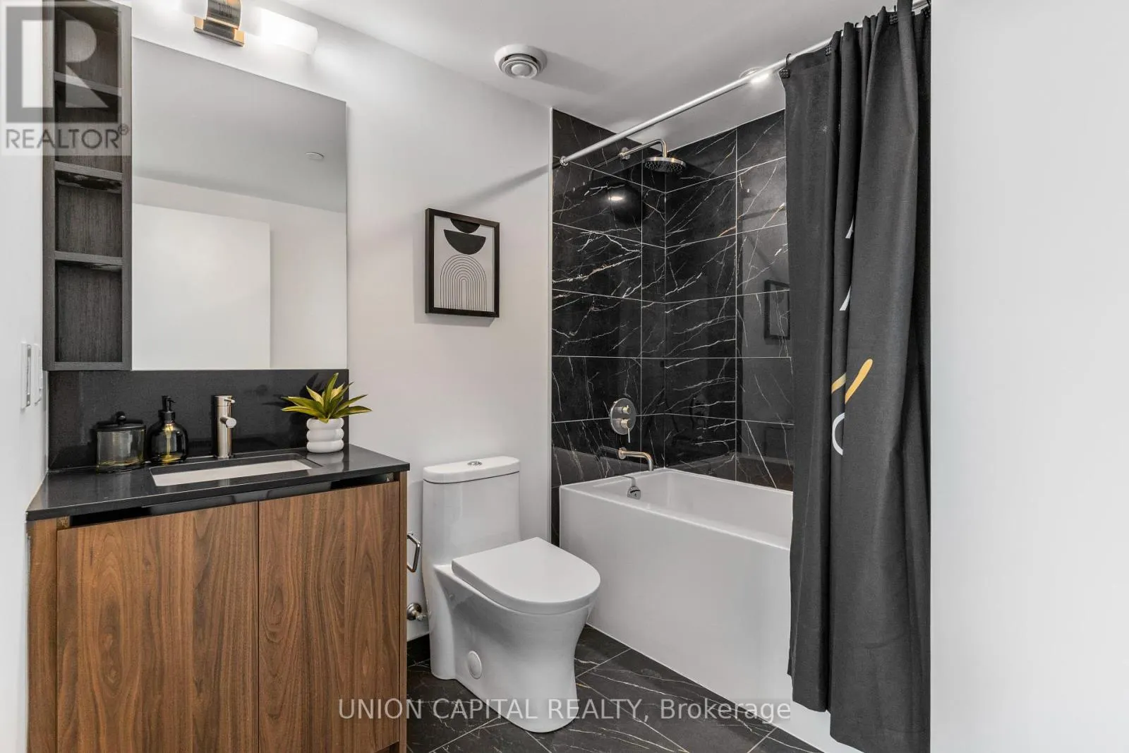 121 - 1100 SHEPPARD AVENUE W