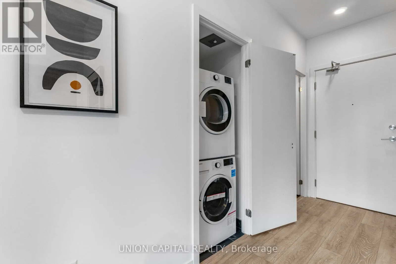 121 - 1100 SHEPPARD AVENUE W