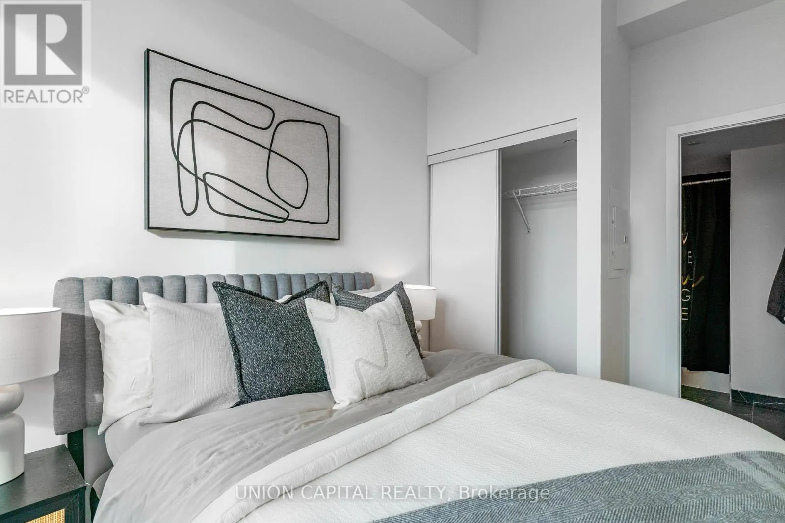 121 - 1100 SHEPPARD AVENUE W