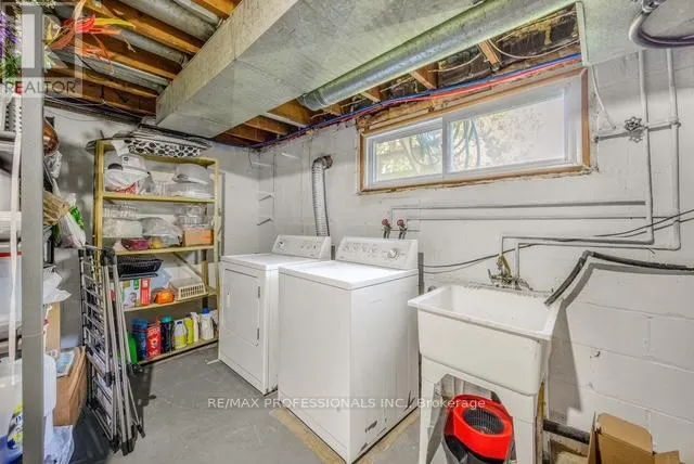 109 BOTFIELD AVENUE