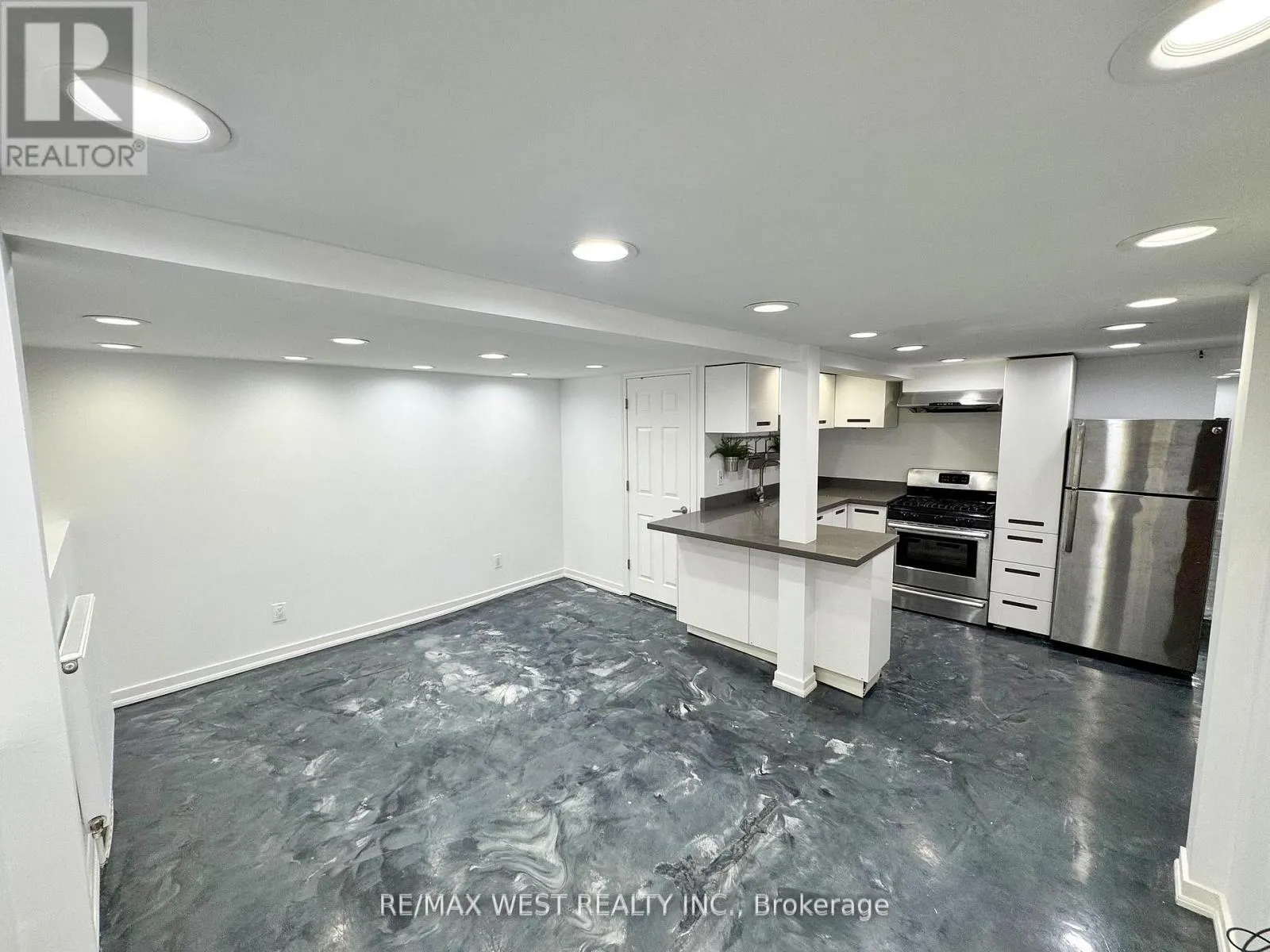 365 SILVERTHORN AVENUE