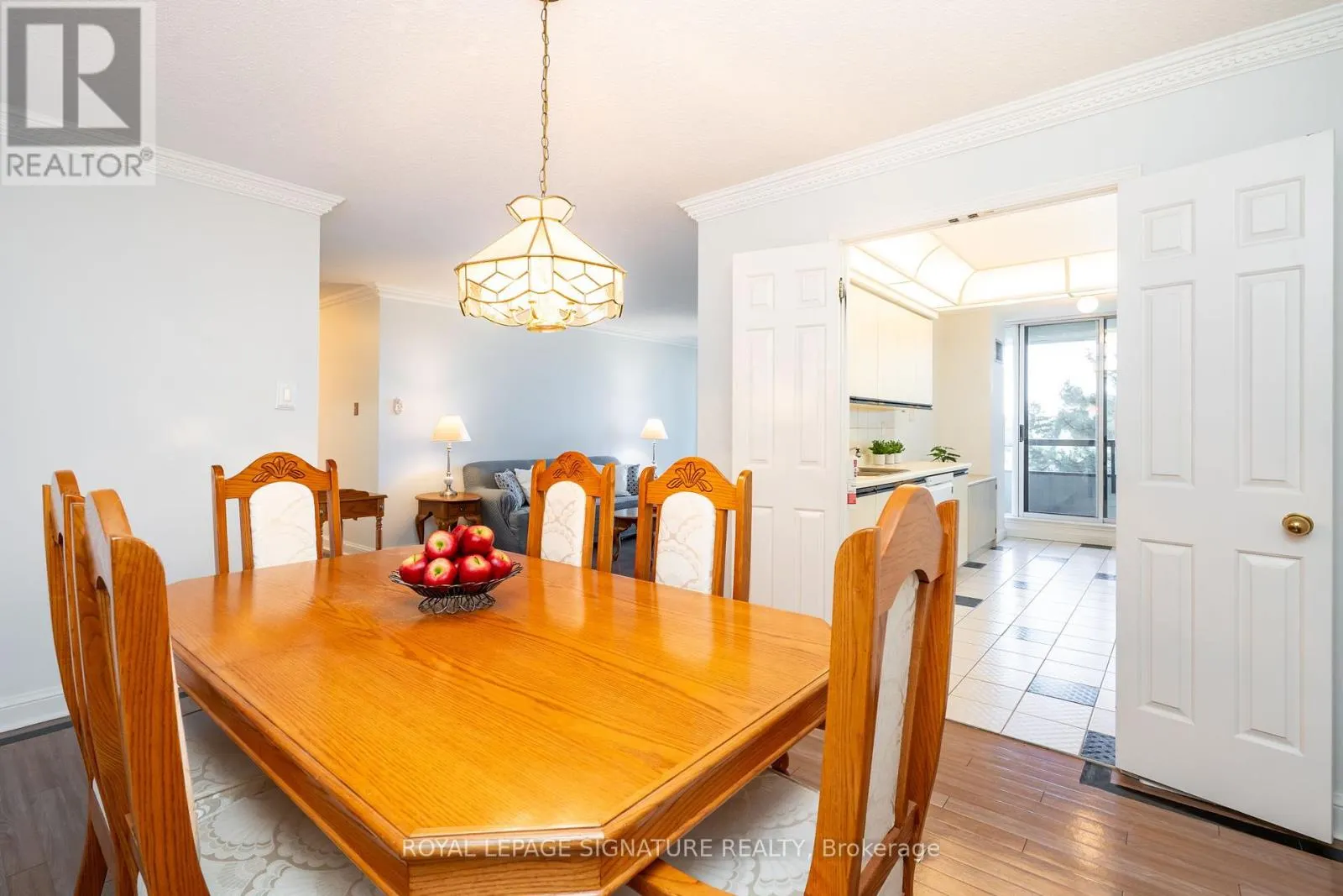 407 - 22 HANOVER ROAD