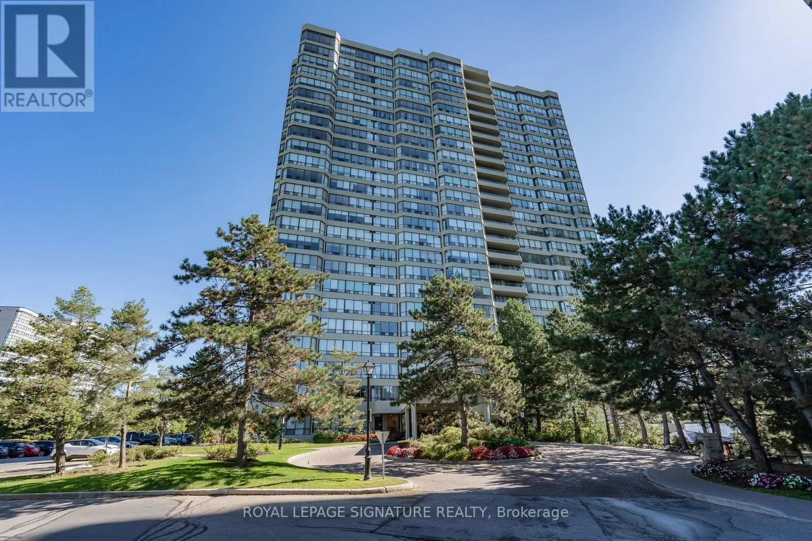 407 - 22 HANOVER ROAD