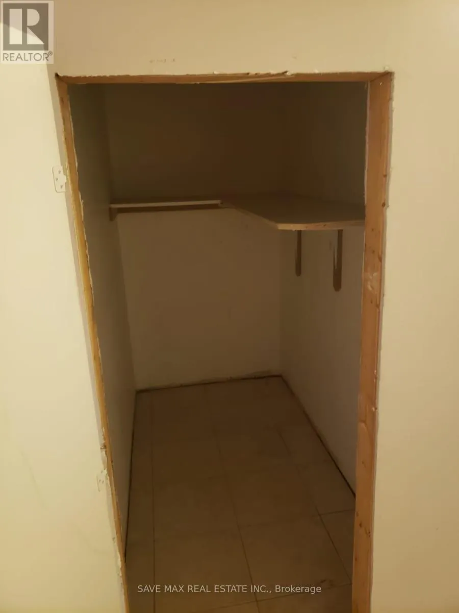4 IVORY TUSK COURT