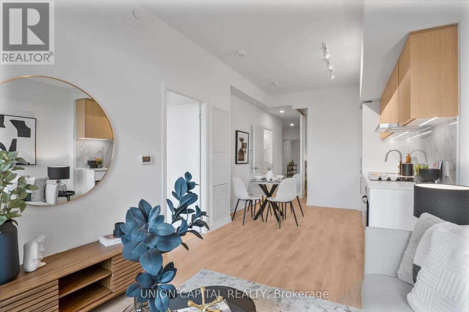 338 - 1100 SHEPPARD AVENUE W