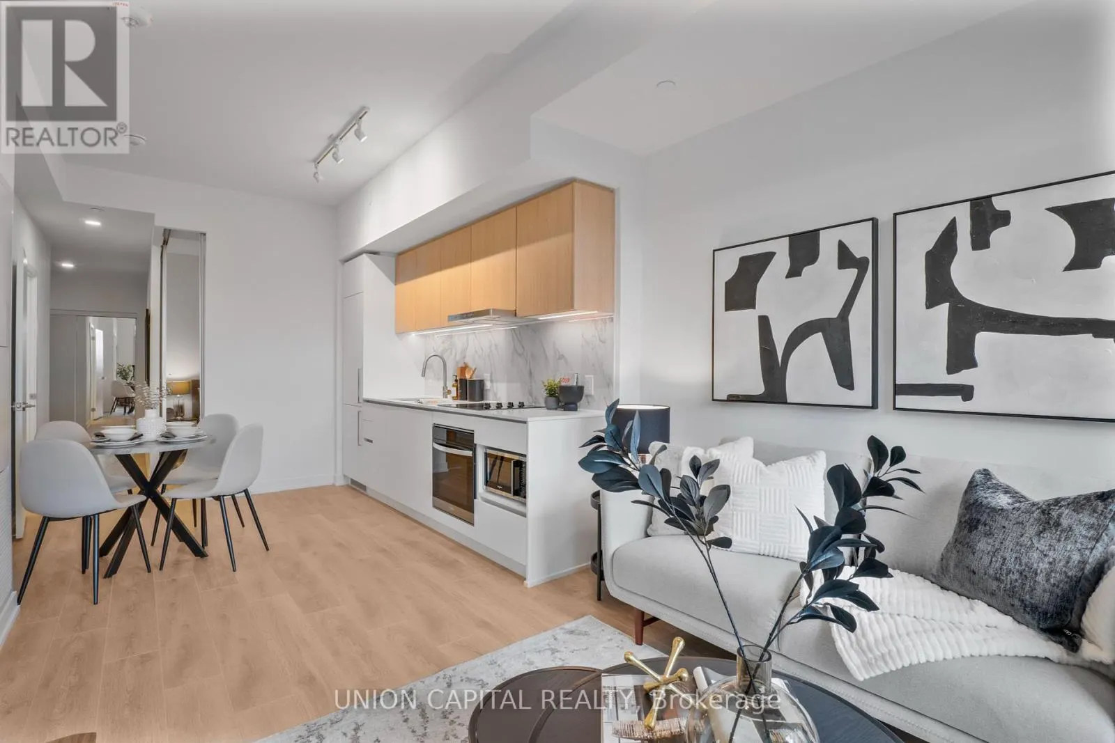 338 - 1100 SHEPPARD AVENUE W
