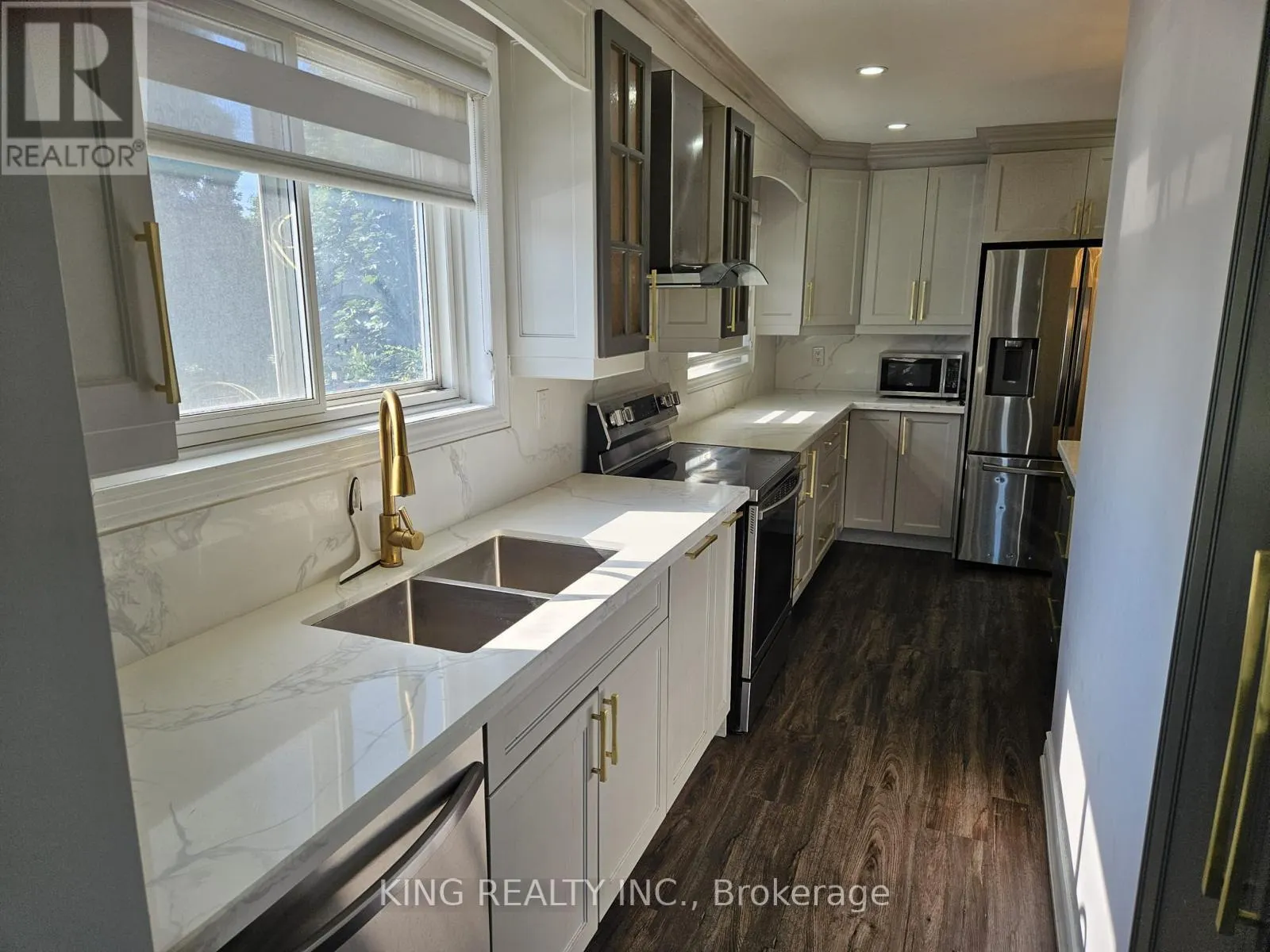 87 ALOMA CRESCENT