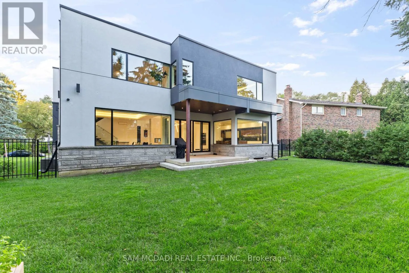 2075 SHAWANAGA TRAIL