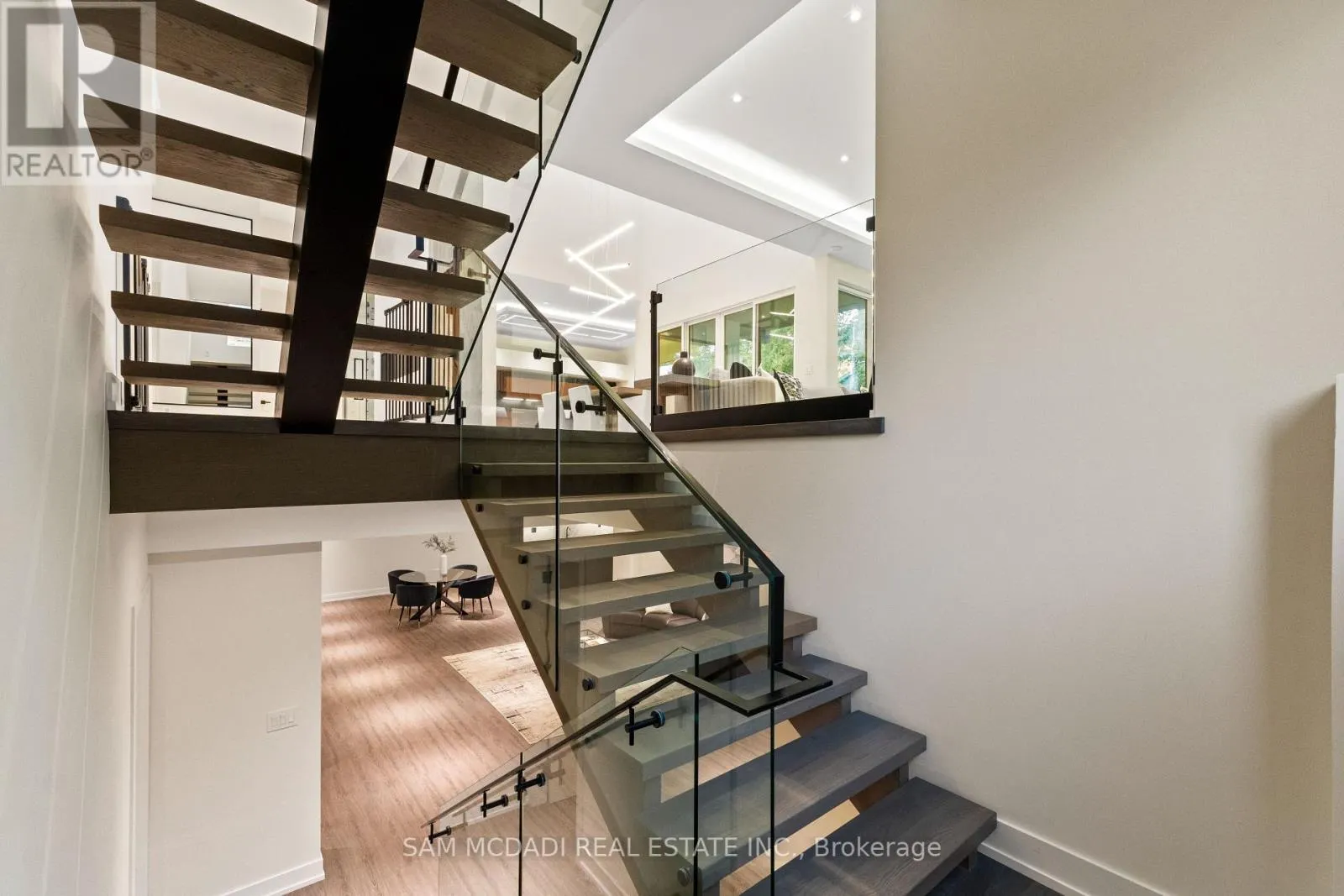 2075 SHAWANAGA TRAIL