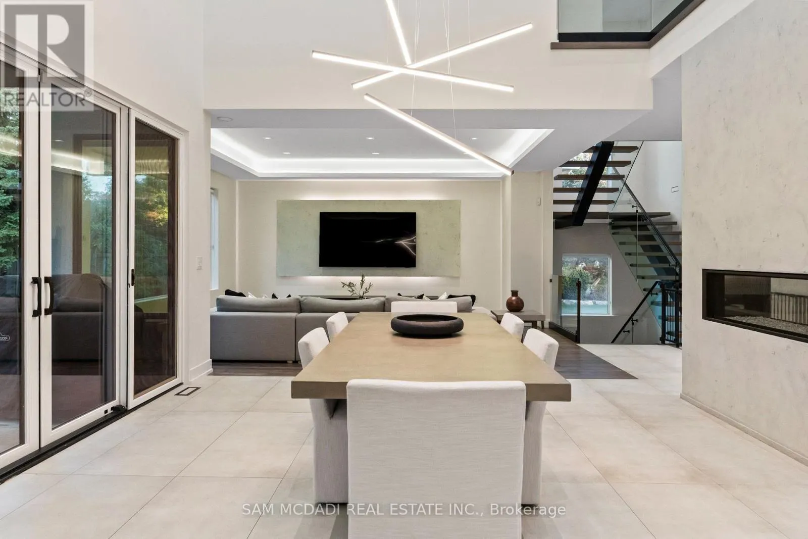 2075 SHAWANAGA TRAIL