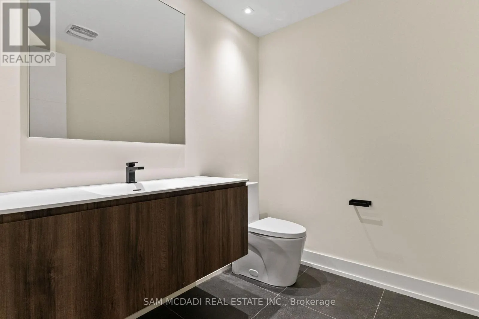 2075 SHAWANAGA TRAIL