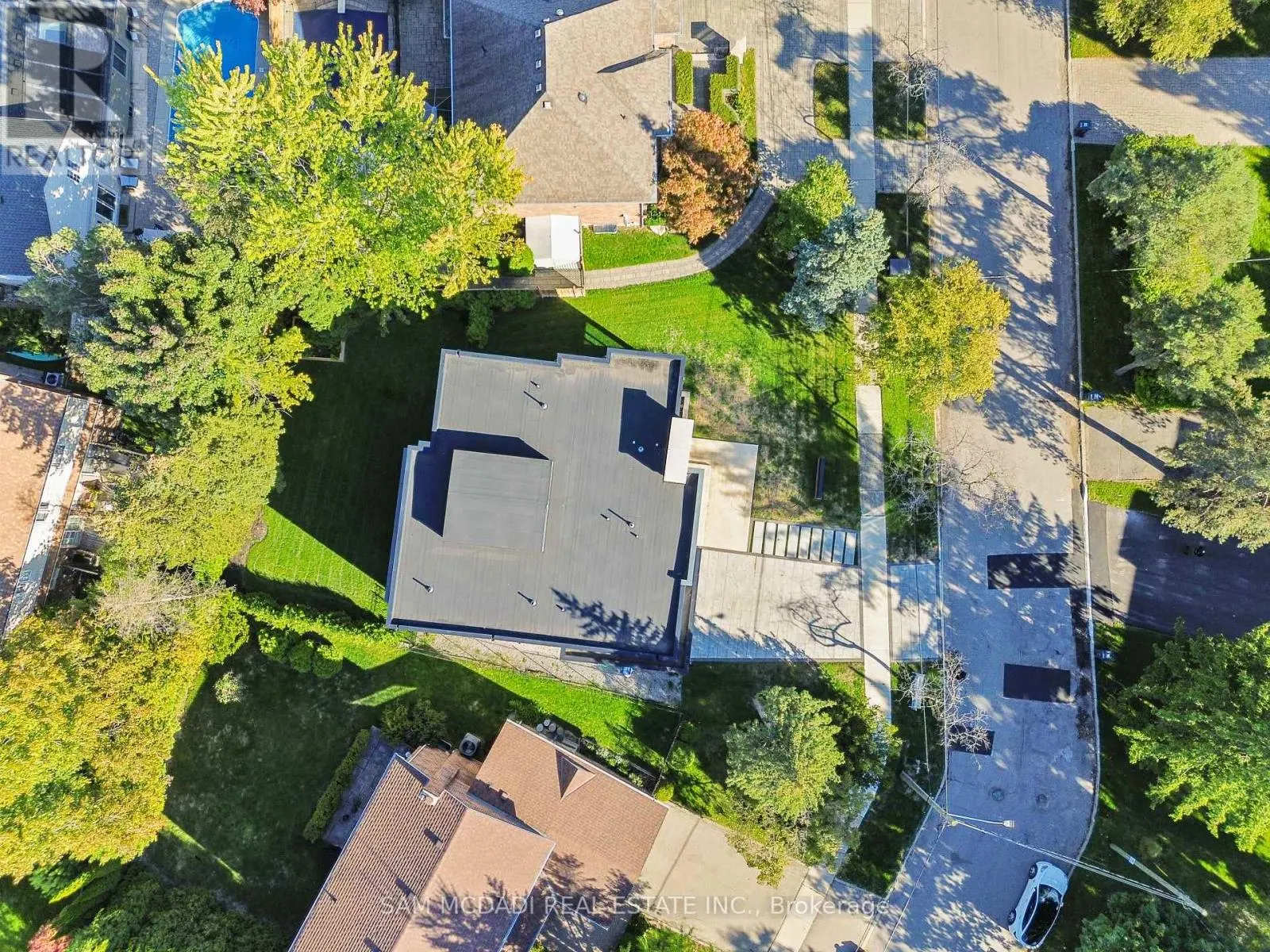 2075 SHAWANAGA TRAIL