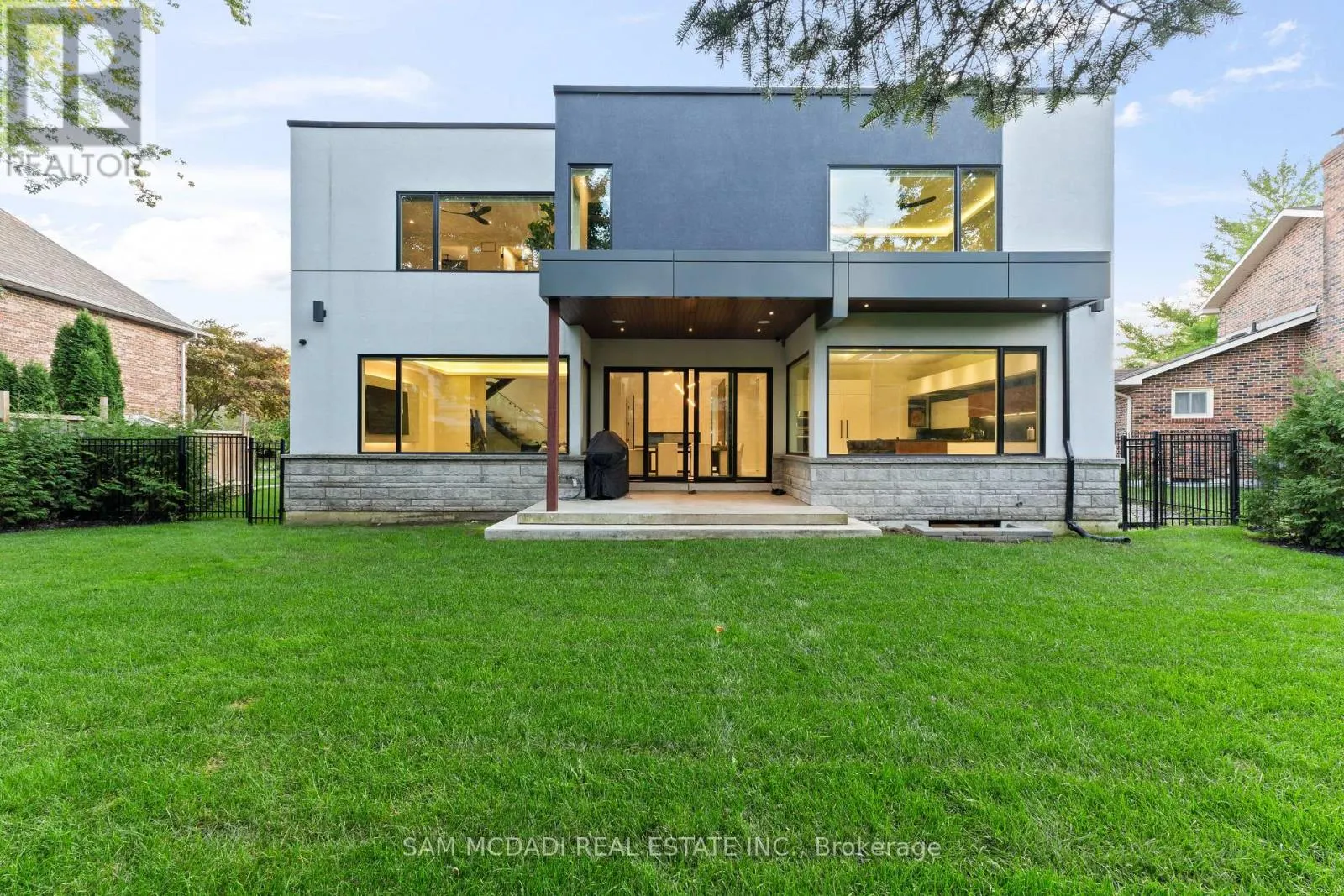 2075 SHAWANAGA TRAIL