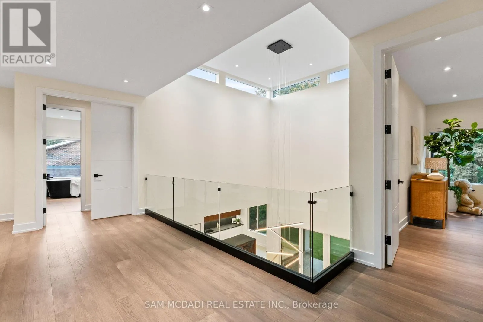 2075 SHAWANAGA TRAIL