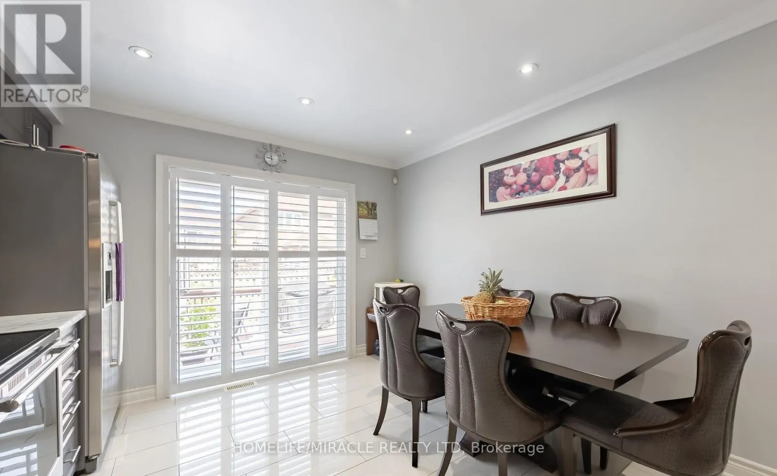 23 MOSLEY CRESCENT