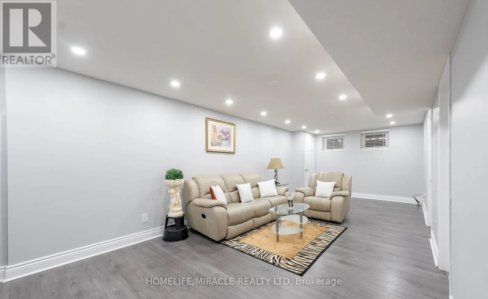 23 MOSLEY CRESCENT