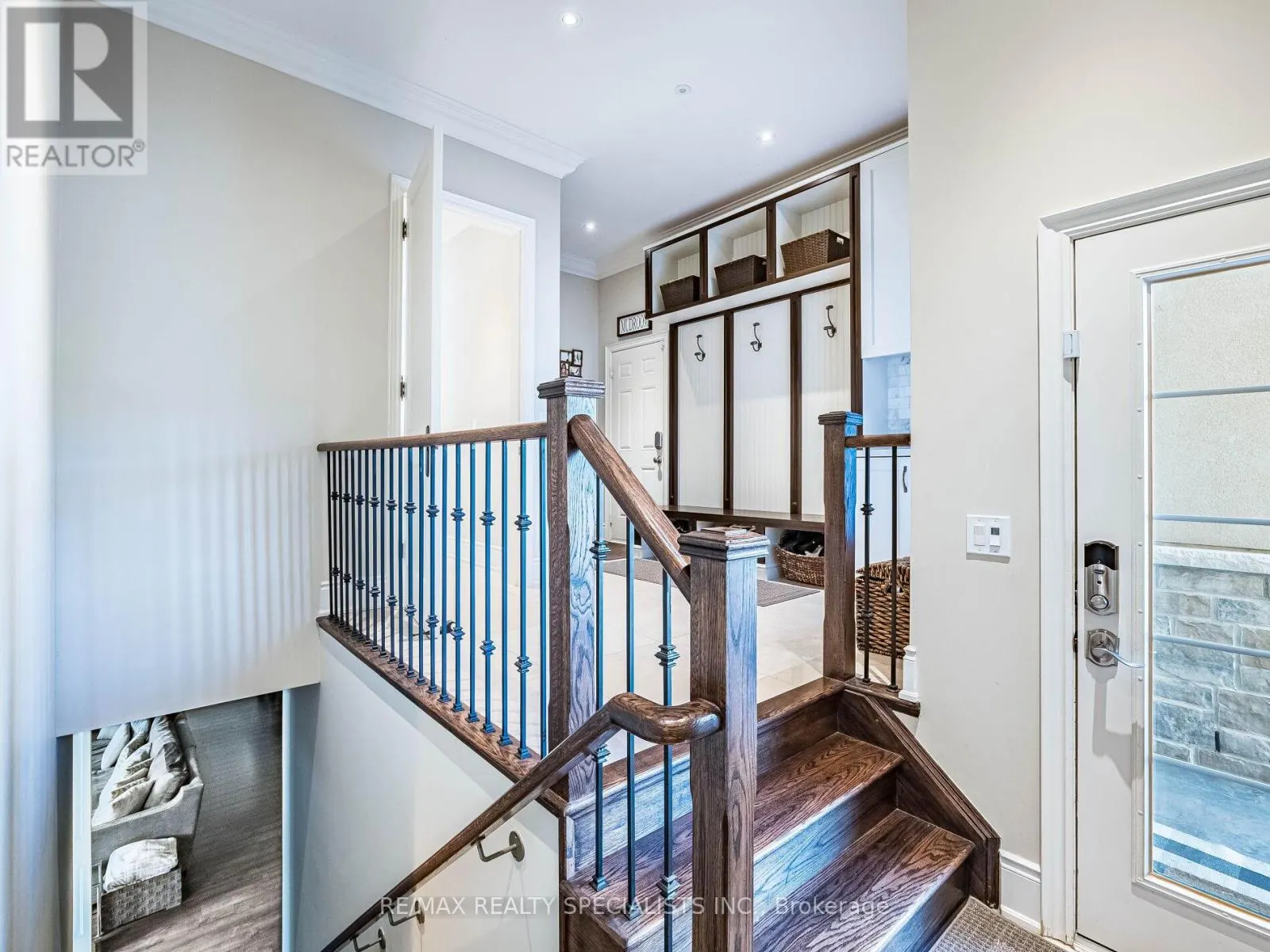 41 BURLWOOD ROAD