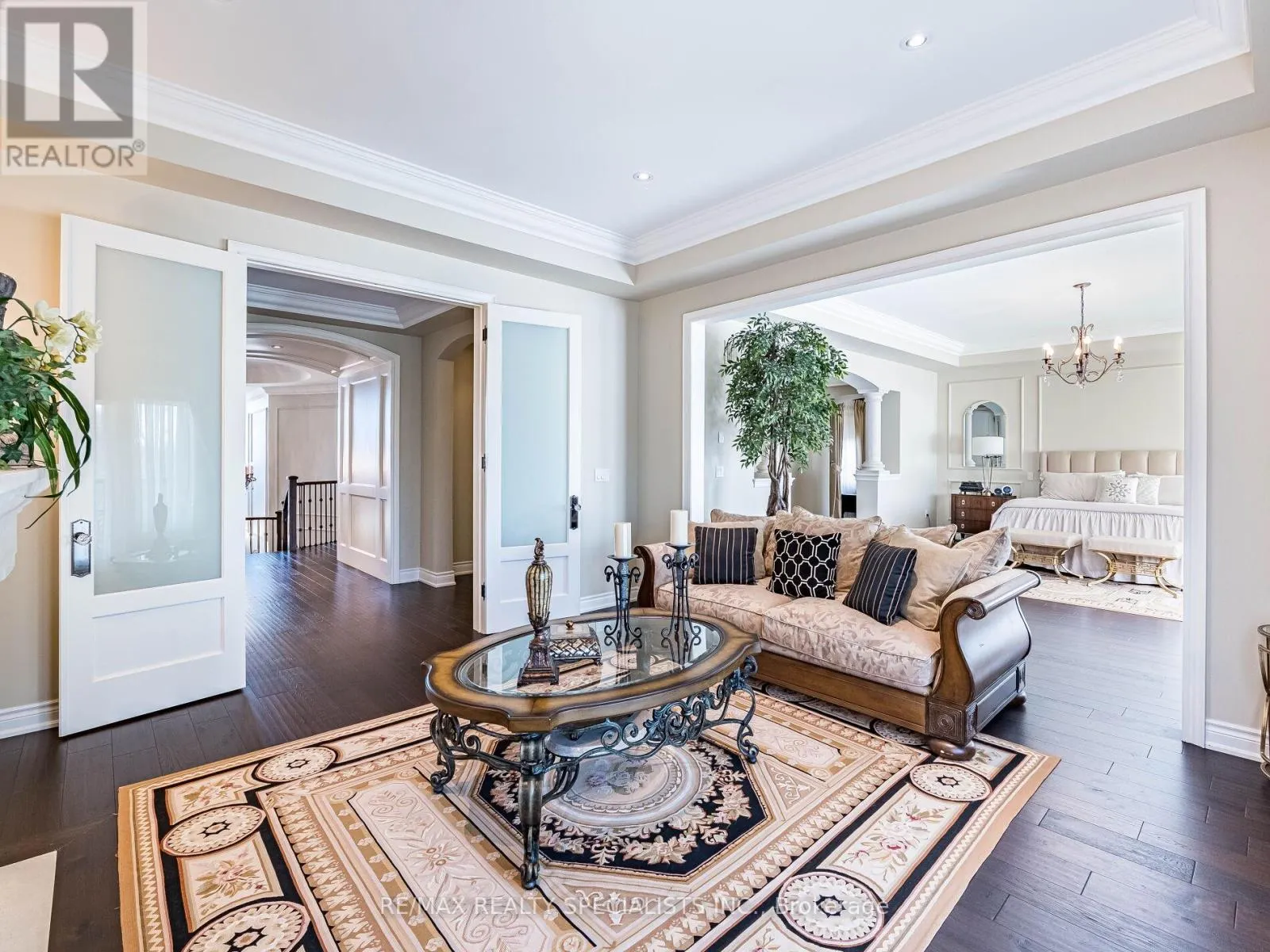 41 BURLWOOD ROAD