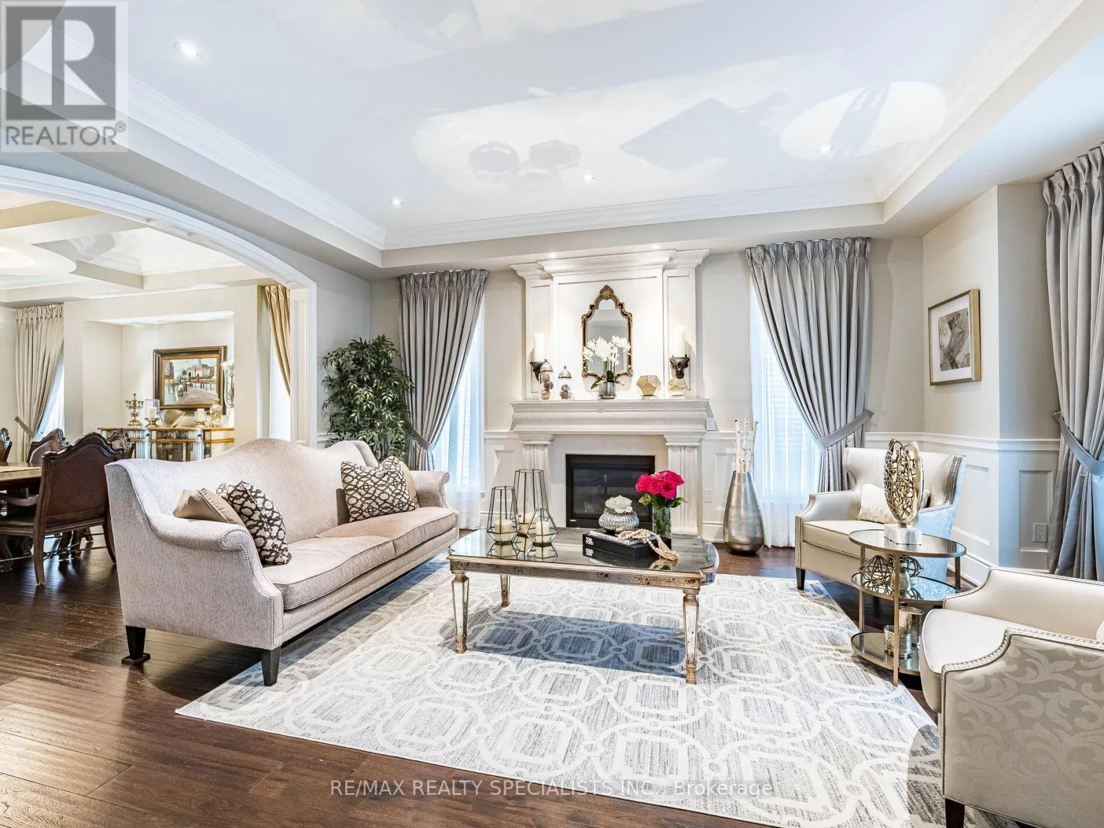 41 BURLWOOD ROAD