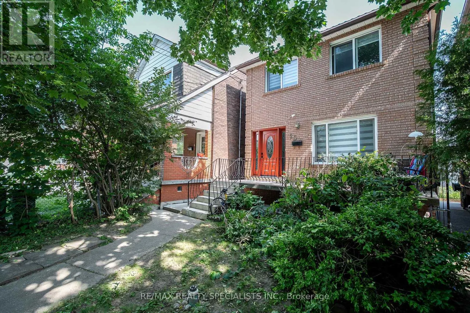 25 AUBURN AVENUE