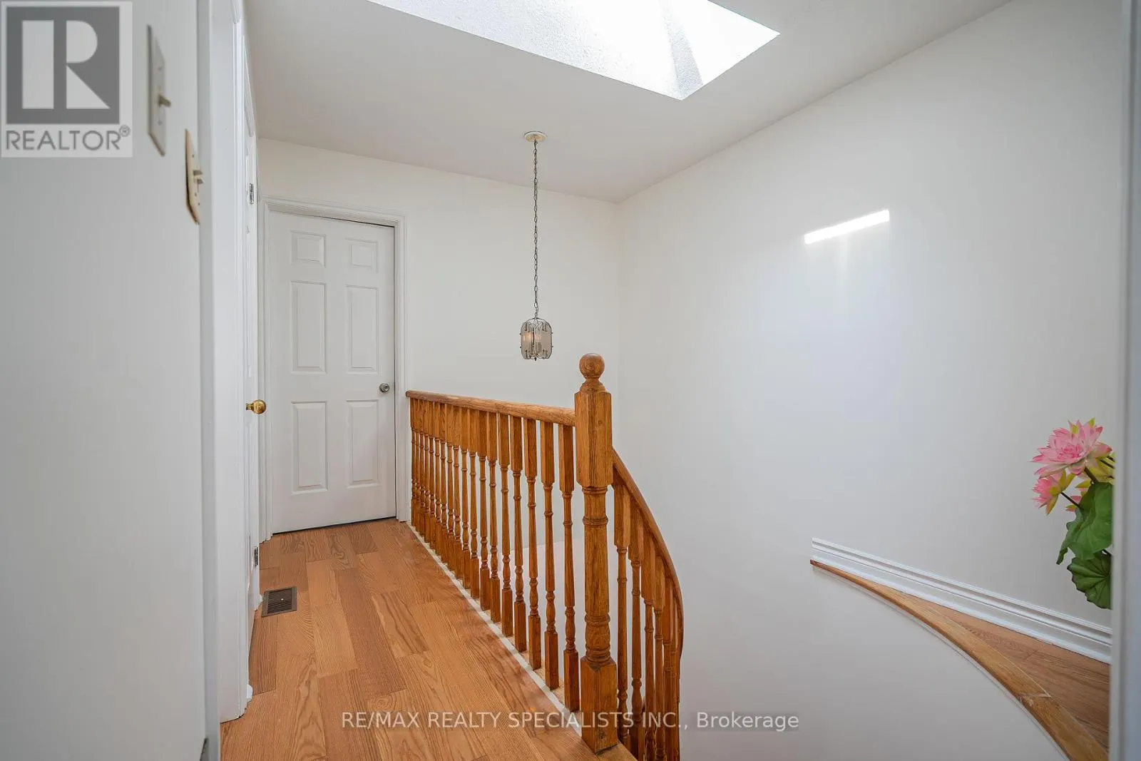 25 AUBURN AVENUE
