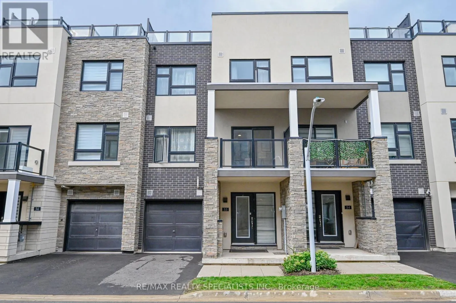 55 - 1121 COOKE BOULEVARD