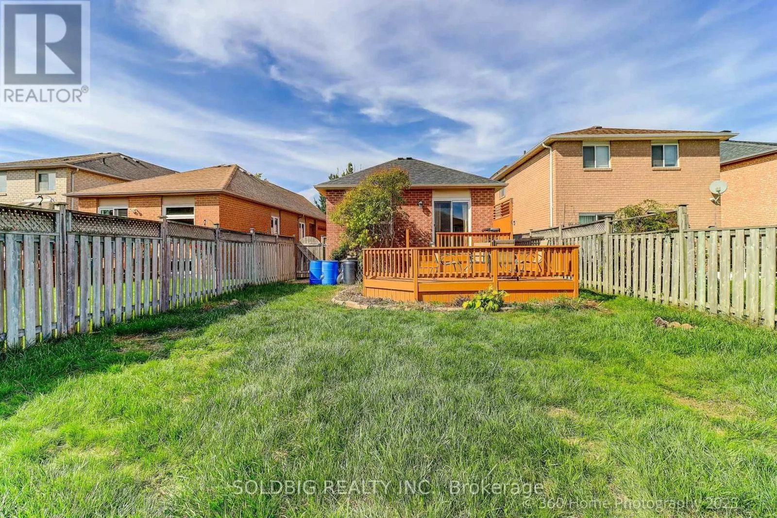 25 TRAILRIDGE DRIVE