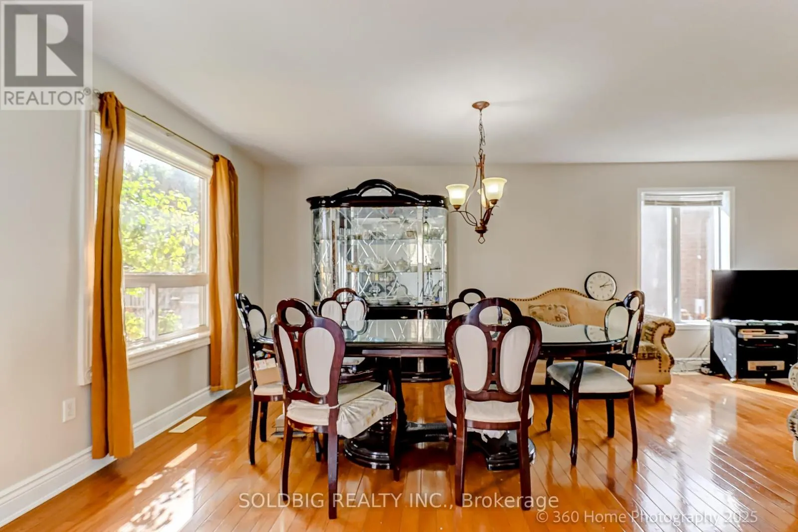 25 TRAILRIDGE DRIVE