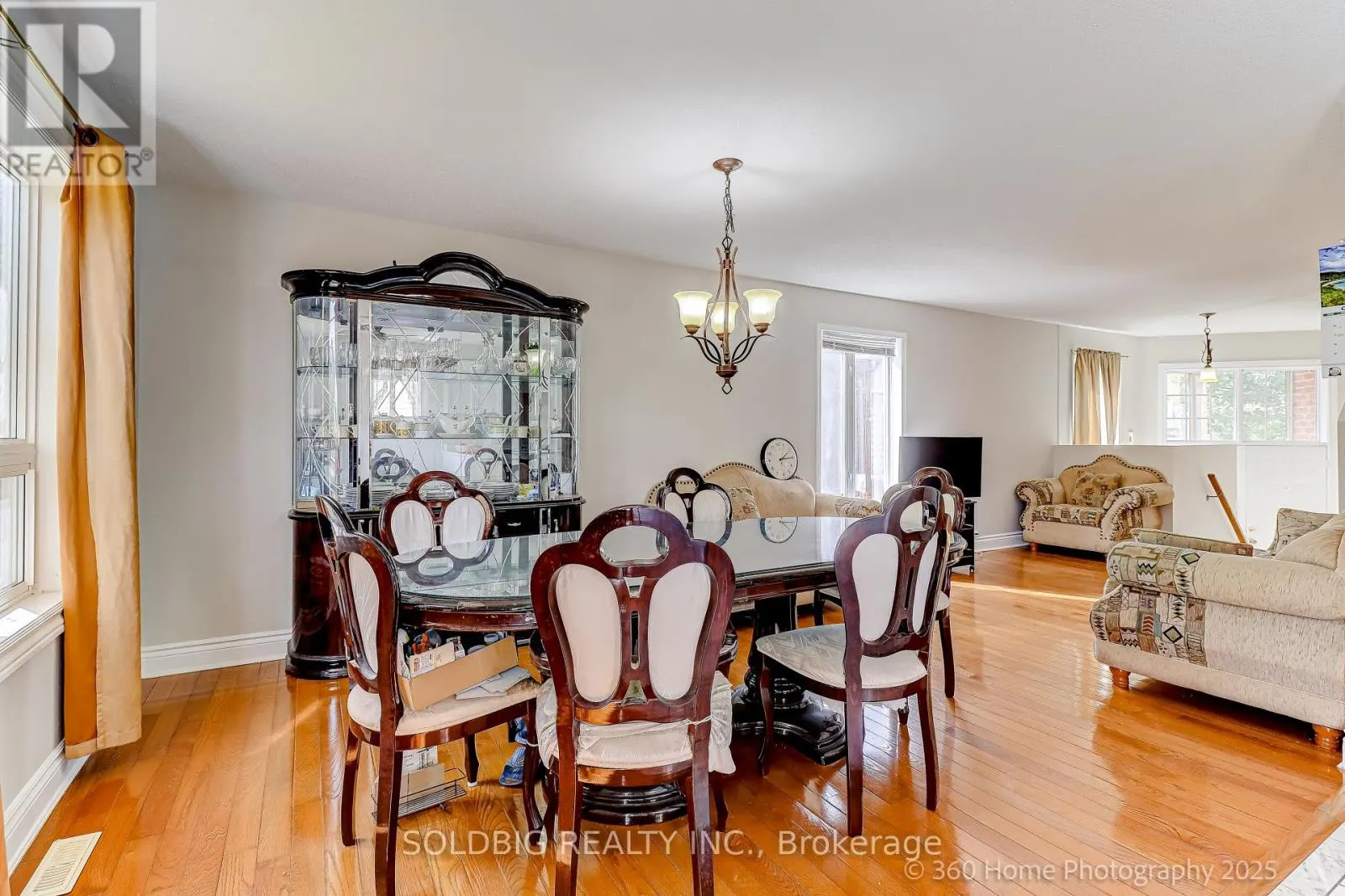 25 TRAILRIDGE DRIVE
