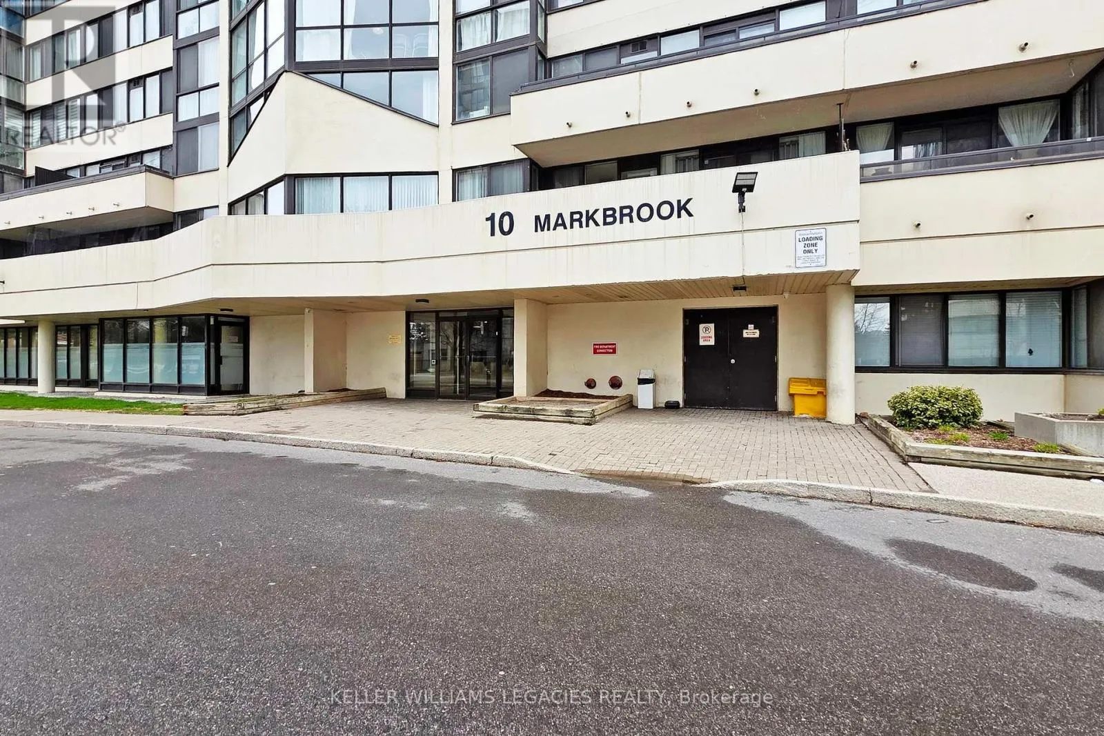 1603 - 10 MARKBROOK LANE