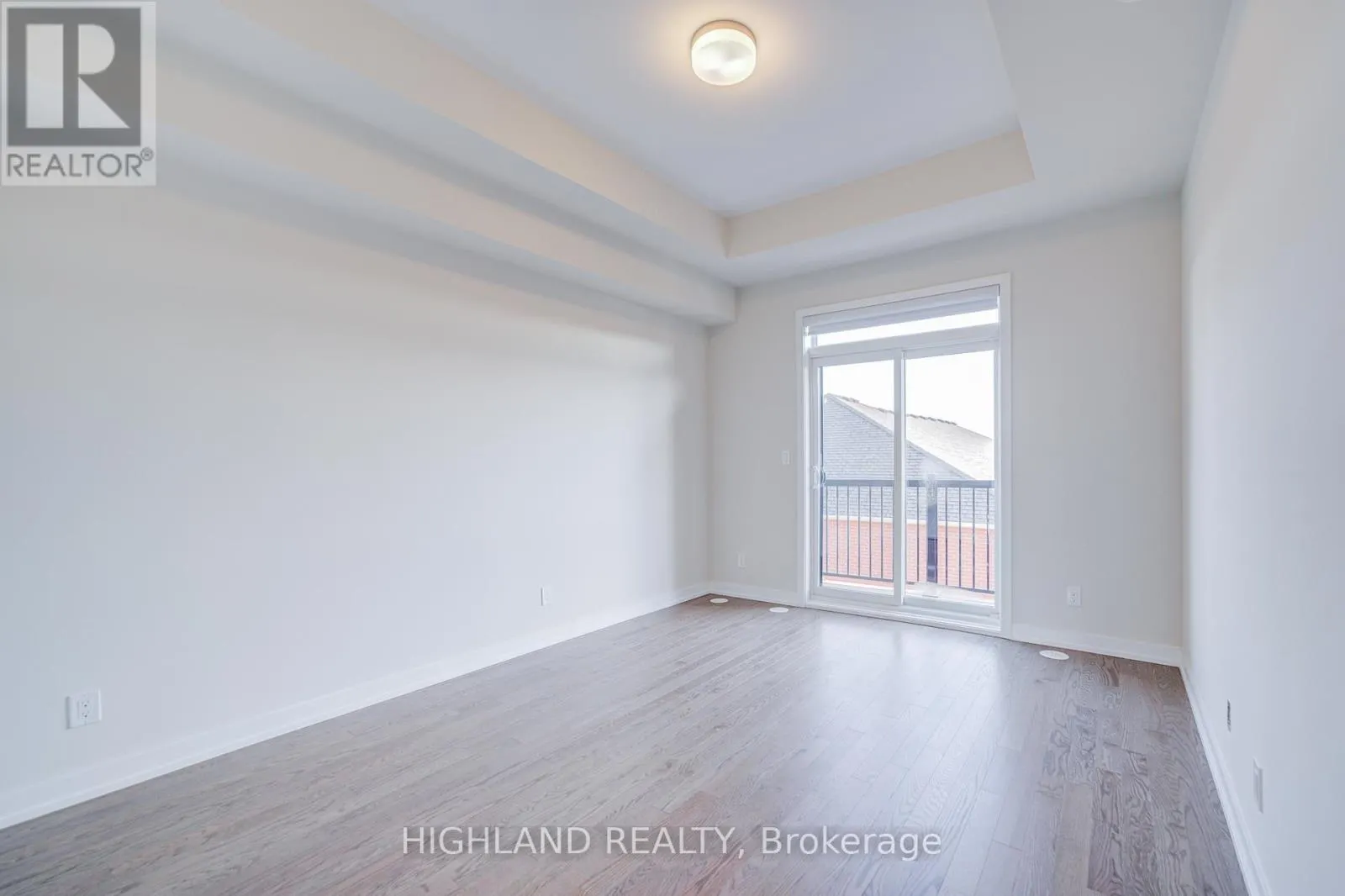 1170 DARTMOUTH CRESCENT
