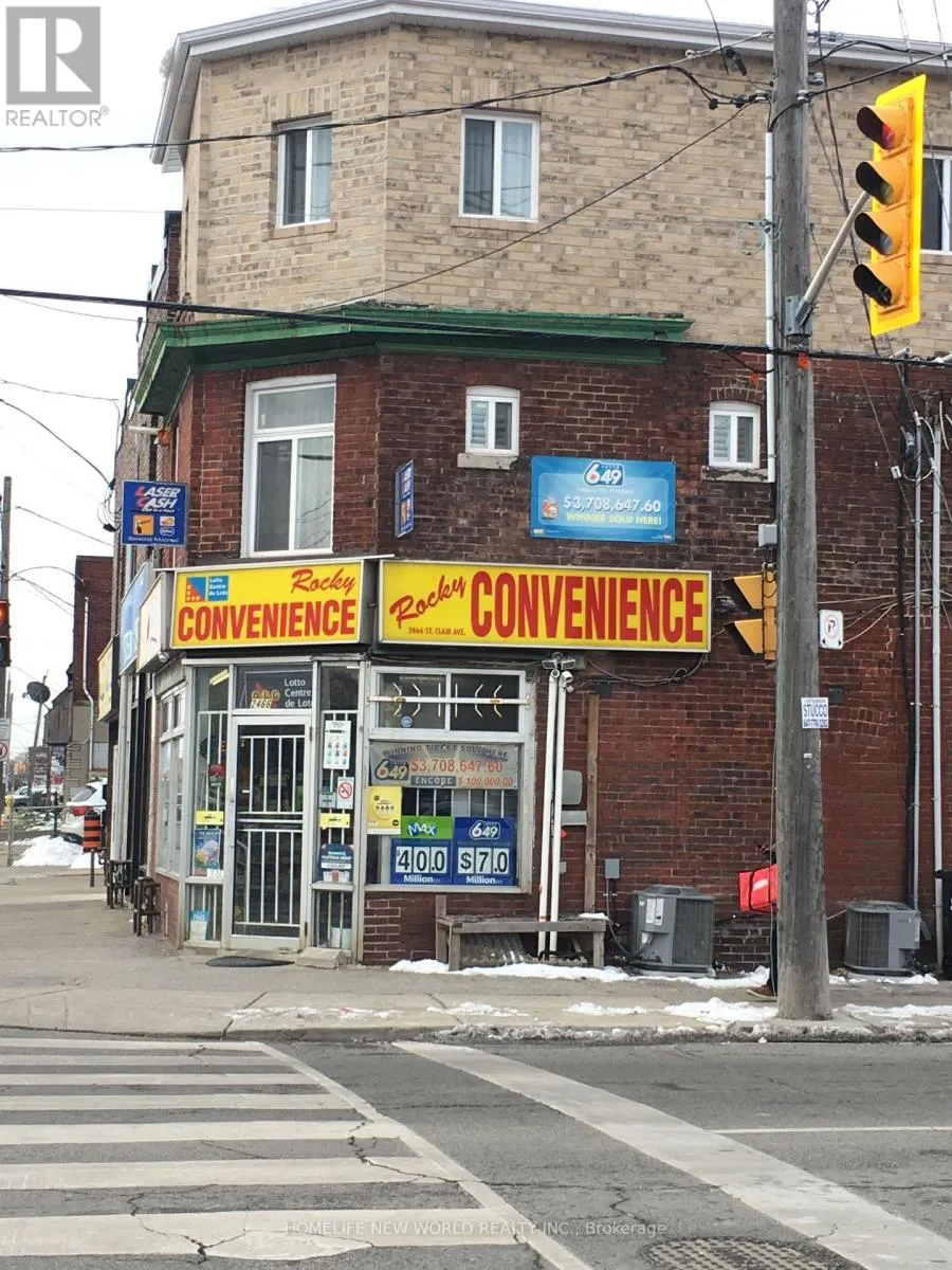 301 - 2466 ST CLAIR AVENUE W